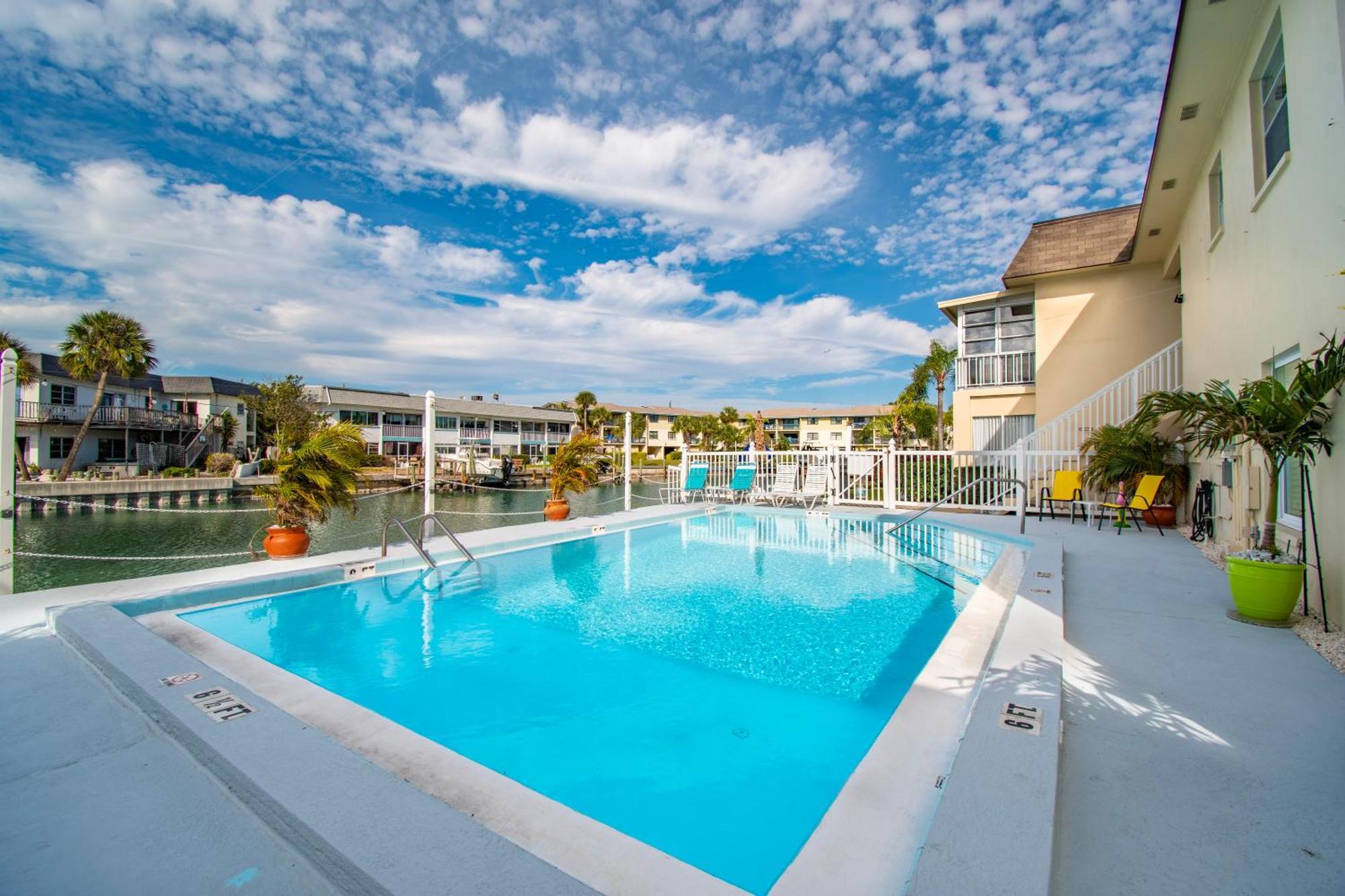Ferienwohnung Funshine Pointe Capri St. Pete Beach Exterior foto