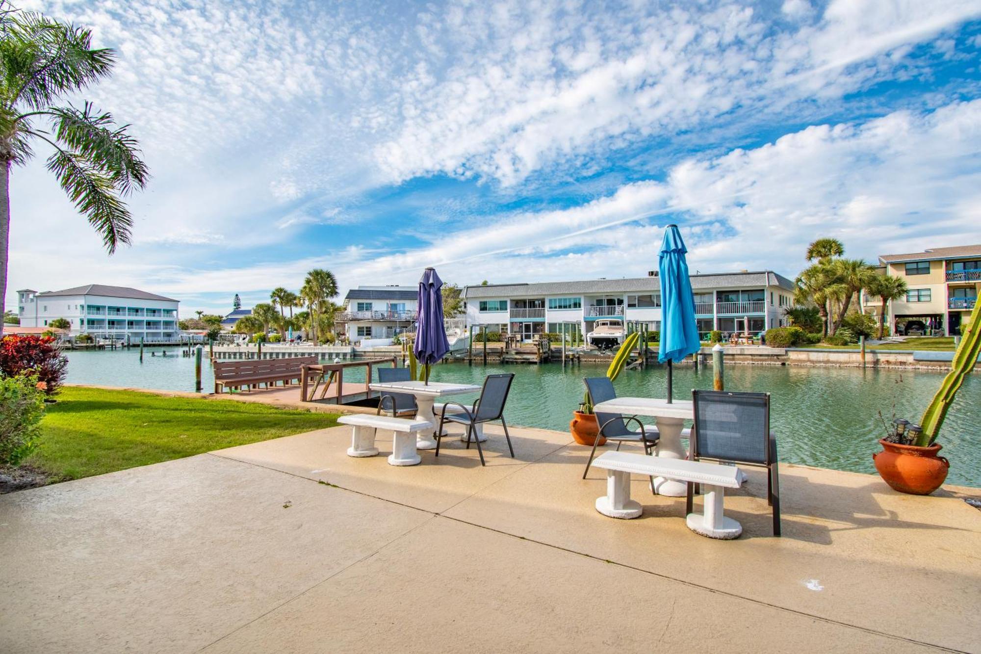 Ferienwohnung Funshine Pointe Capri St. Pete Beach Exterior foto